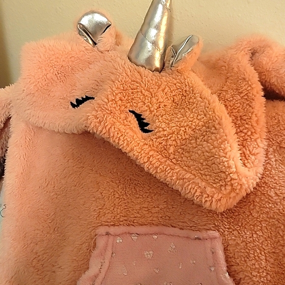 Darling fluffy cozy set for day or night! Warm & soft.  Size 6 - Picture 4 of 4